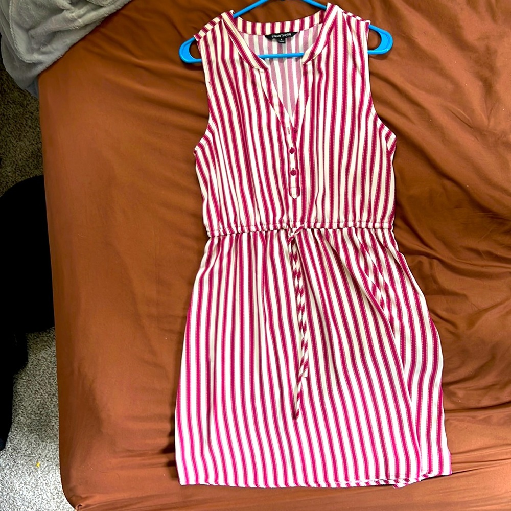 41 Hawthorn split neck dress with a belt.